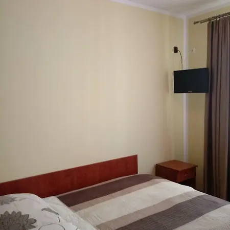 Bumerang Goscinne * 우스트 노리 모르스키